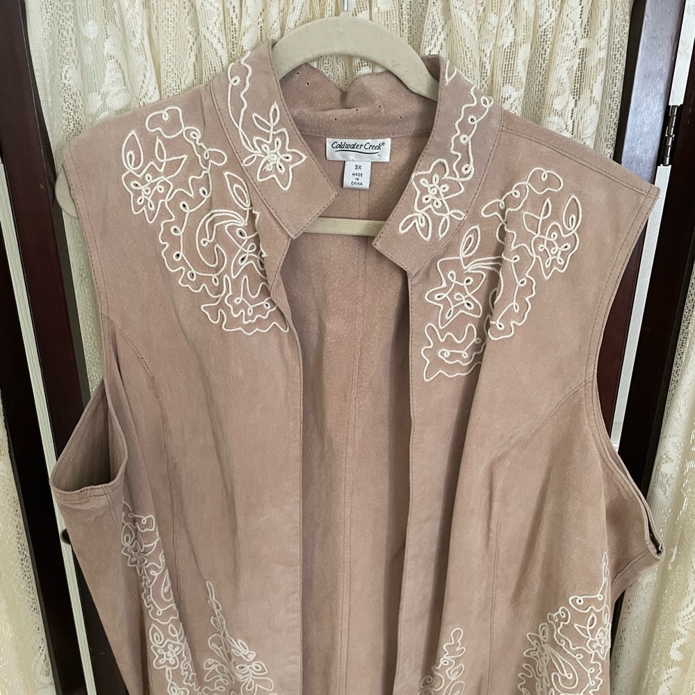 Coldwater Creek Beige Floral Embroidered Vest